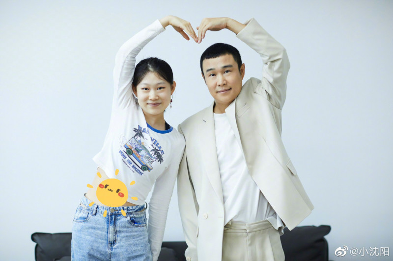 最丑星二代逆袭成女神 网惊呆：打脸了