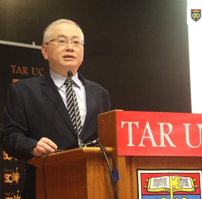 机上6人生还最重要 魏家祥:调查直升机意外事故