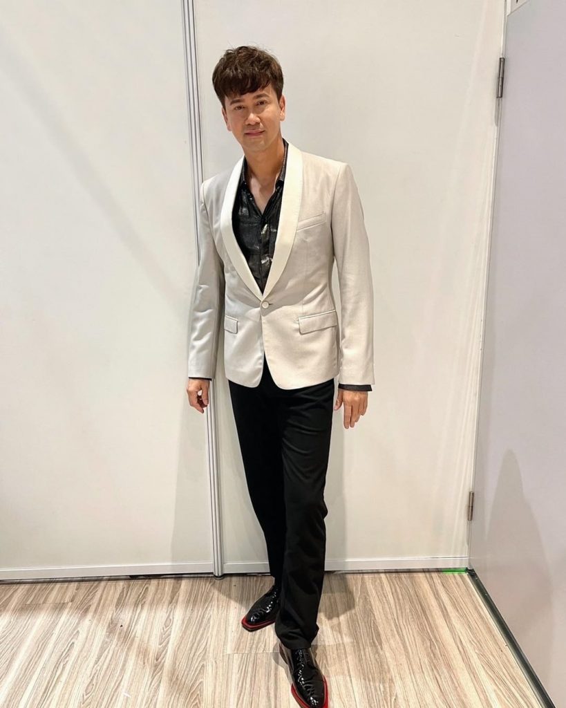 李圣杰预告明年来马开唱 年底发新专辑