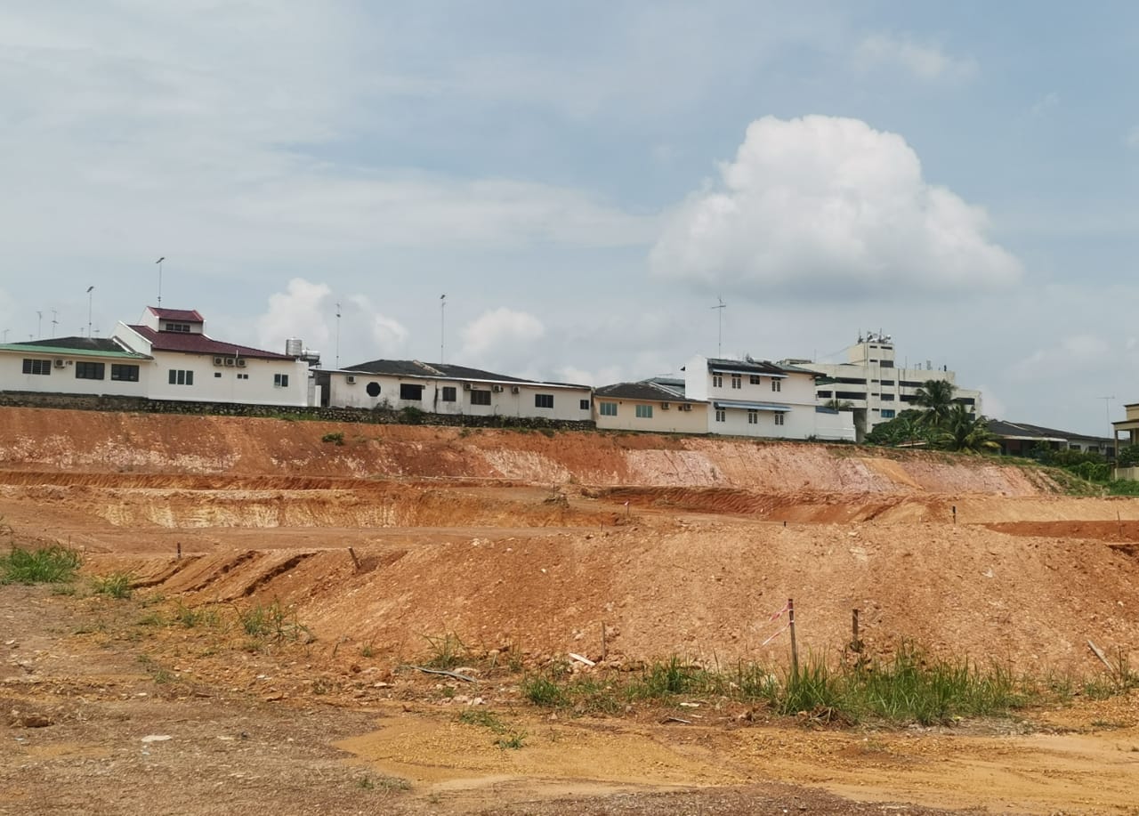 颜炳寿:推泥工程不符规定 南峇山庄被警告纠正