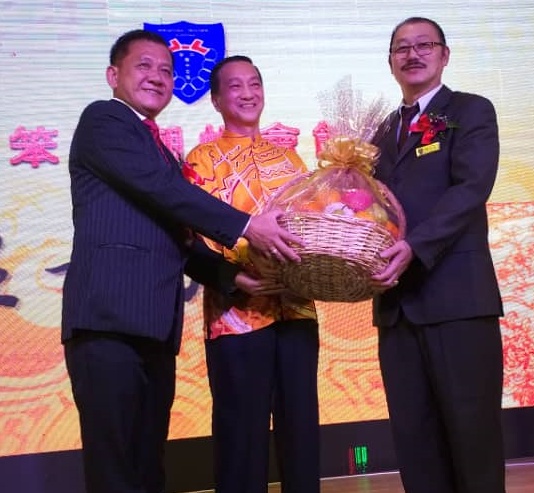黄伟通:团结乡亲凝聚力量 会馆续发扬传统文化