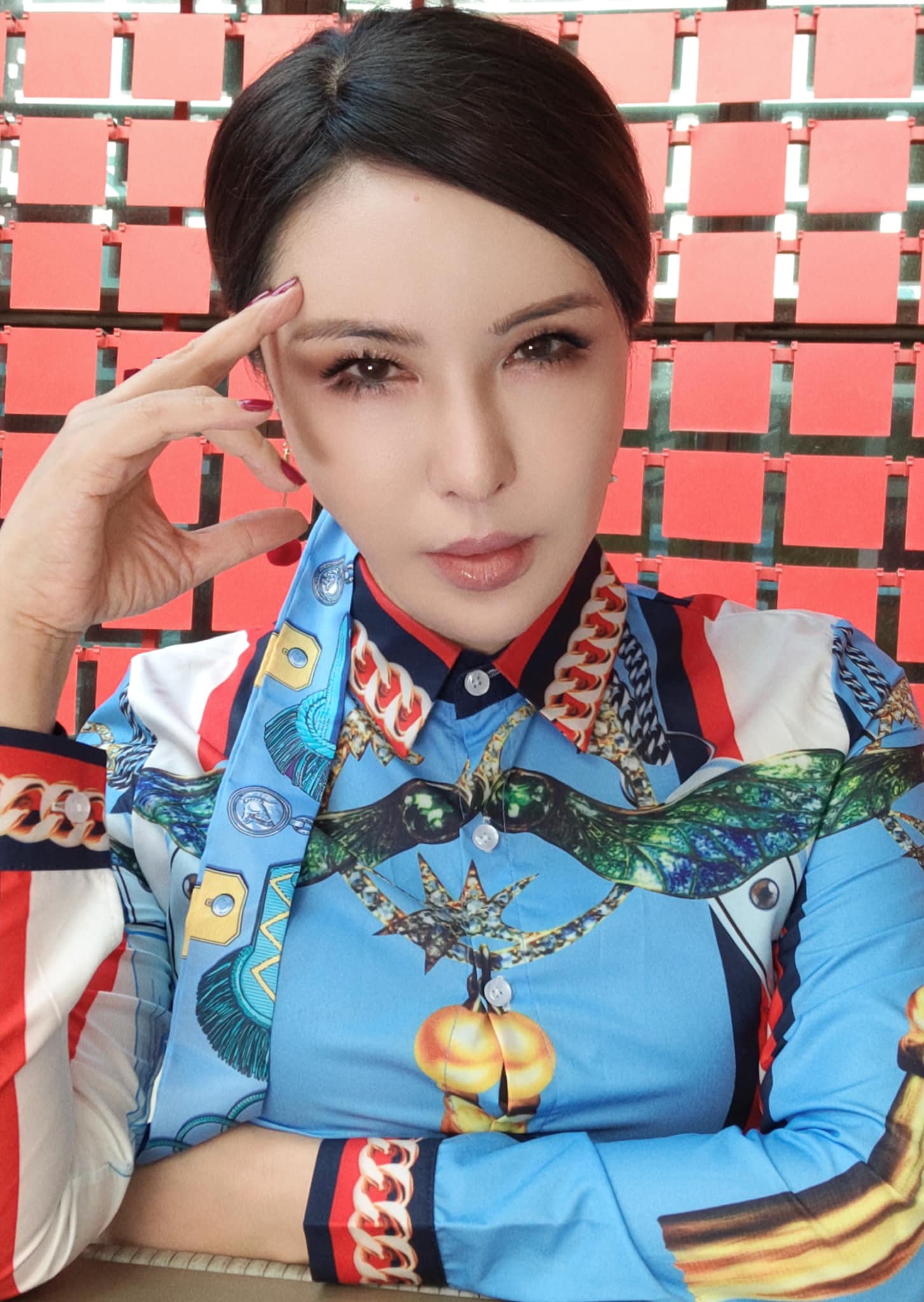 欠刘品言一个道歉！  利菁羞愧认“无脑”