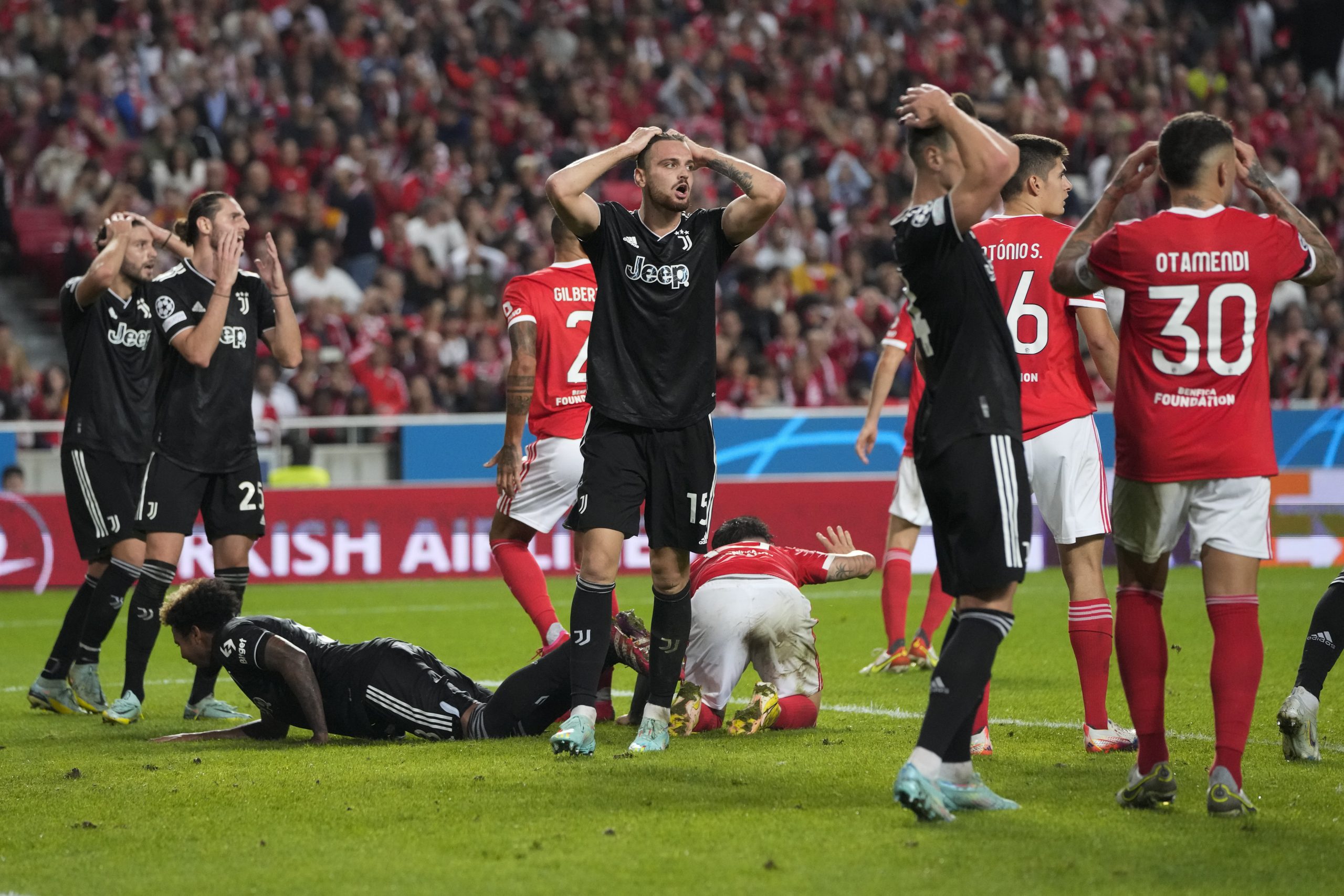 欧冠杯| 3比4负宾菲加（5轮只拿3分）  祖云9年来首次小组出局