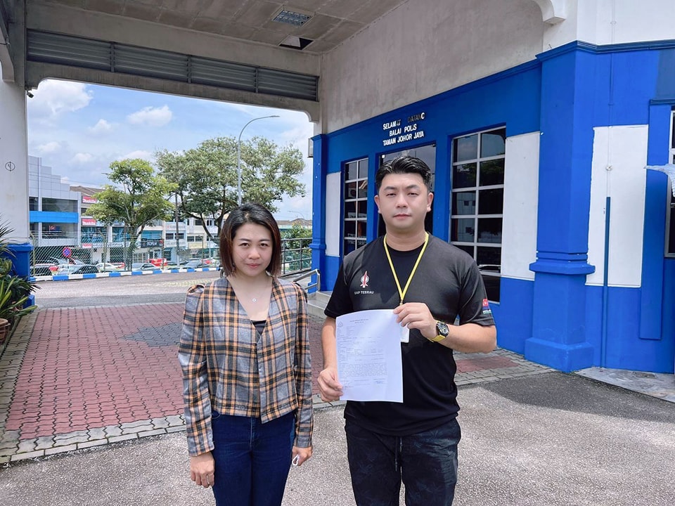 火箭筹款晚宴造势插旗  120支旗2小时后被全拆下！