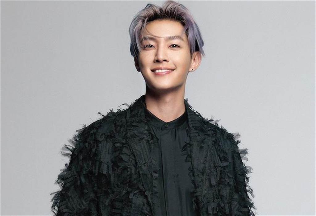 炎亚纶获选十大杰出青年 笑喊像夺下金钟一样开心