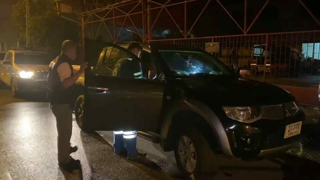 父喂吃饭后一睡不起 4岁女车内伴尸1天