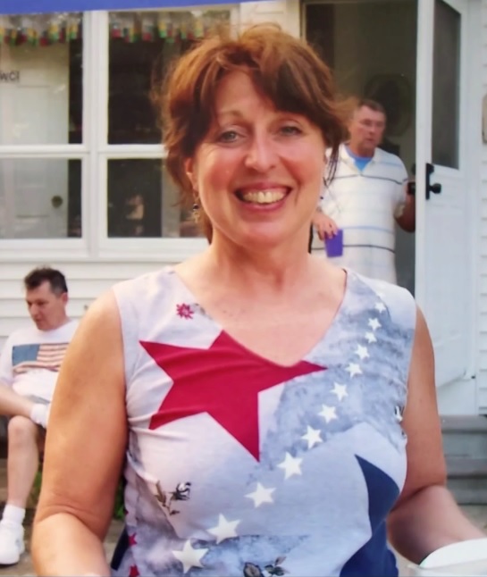 男子趁4名孩子上学 枪杀妻子和父母后自杀