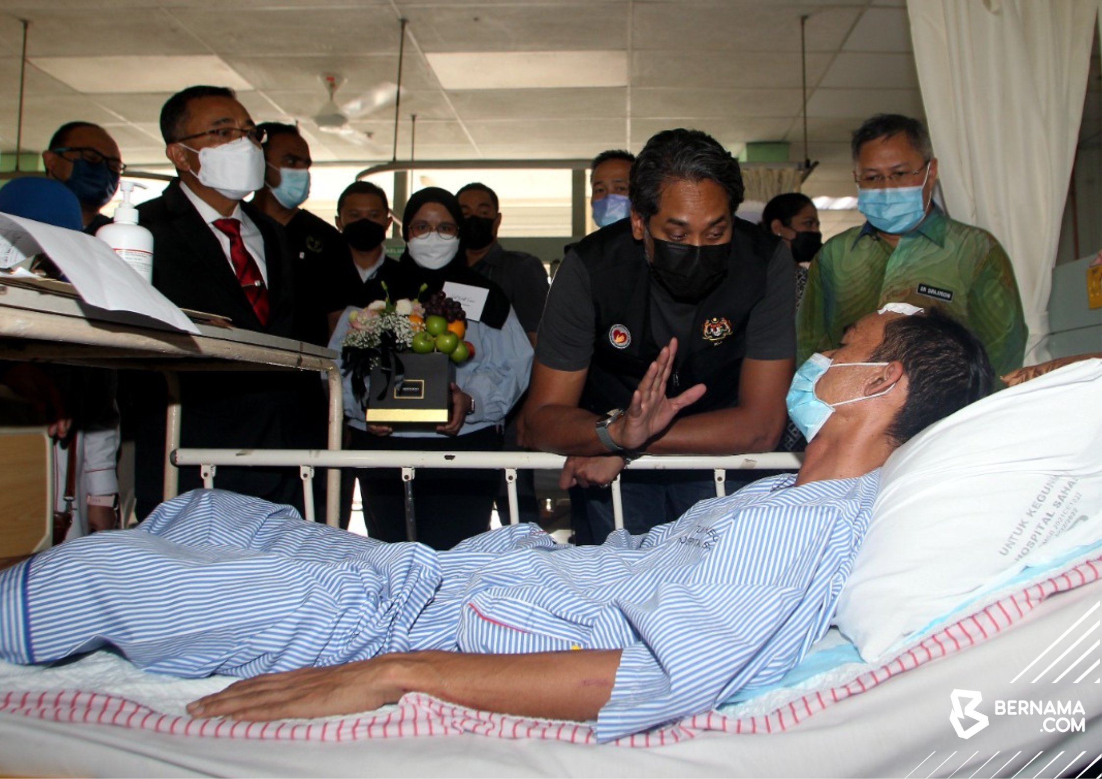 直升机在金马仑坠机 凯里:与恶劣天气有关