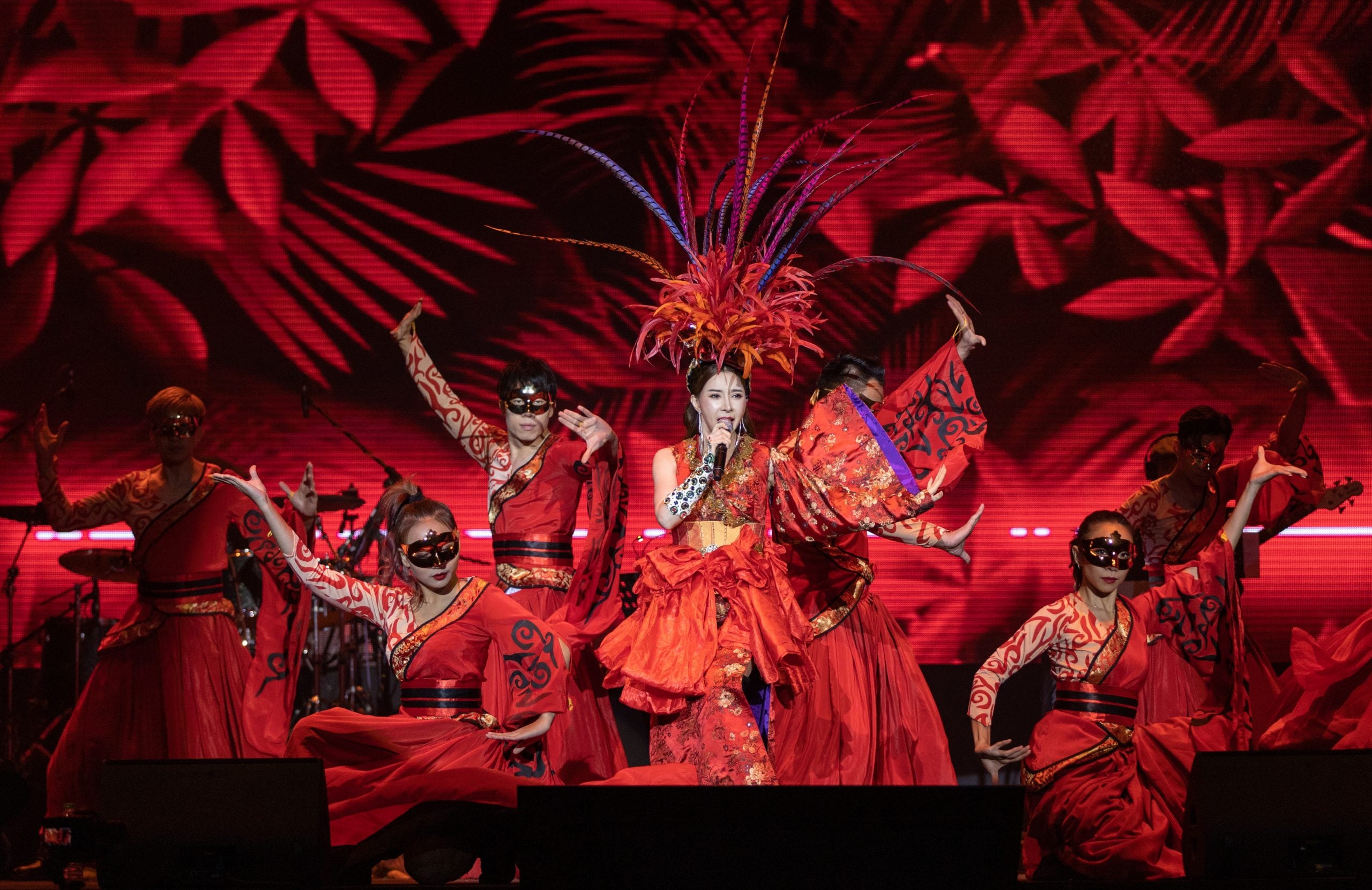 相隔4年再攻顶 郭美君哽咽忆出道23年