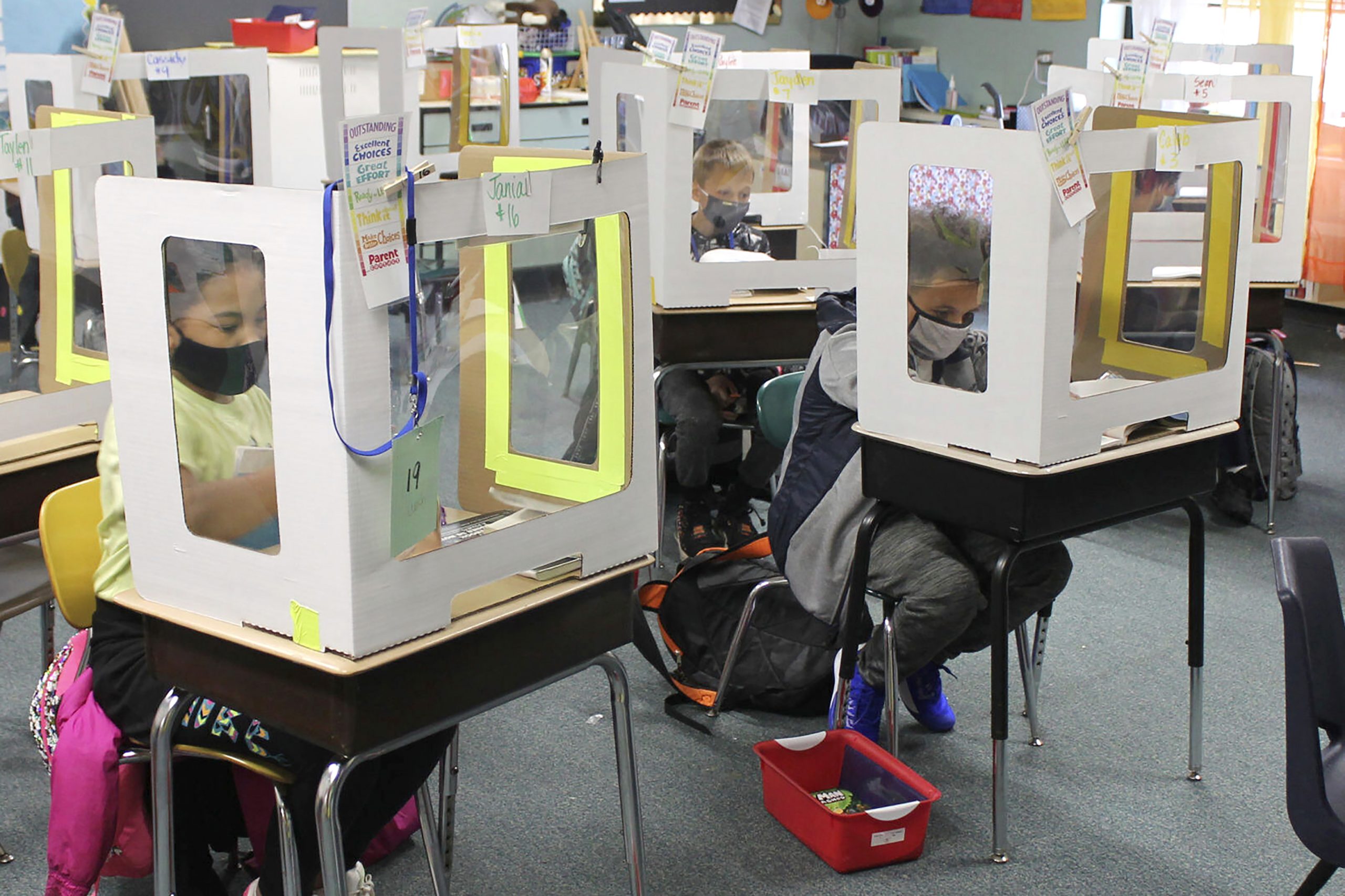 看世界)疫下学生成绩「骇人」下滑 美教育部长:无法接受