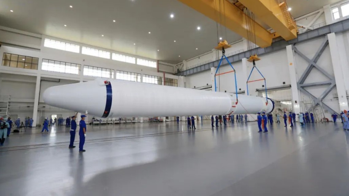 看世界)长征七号火箭运抵文昌发射场 将发射天舟五号货运飞船