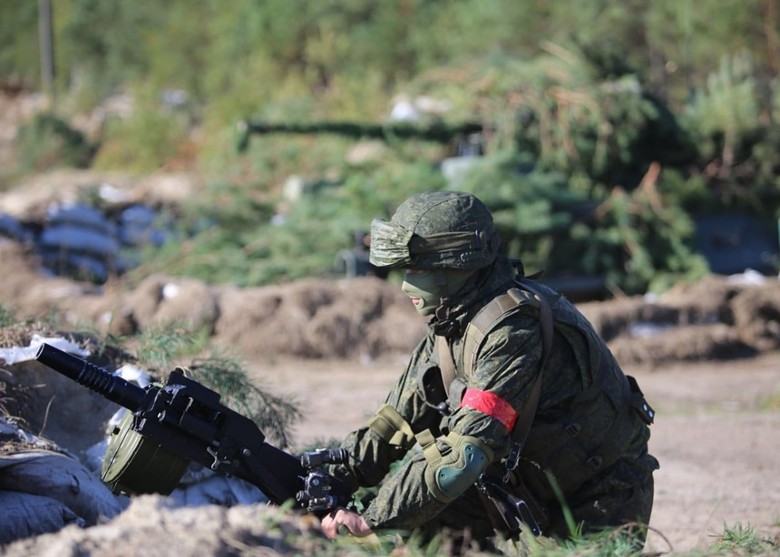 看世界/共组联合部队 9000俄军170辆战车将部署白俄