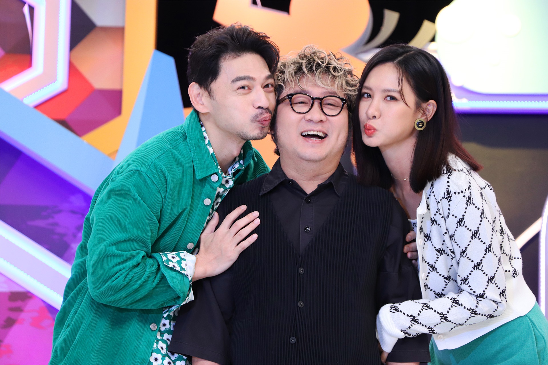 纳豆12月全面回归《同学来了》 求婚依依还没点头	