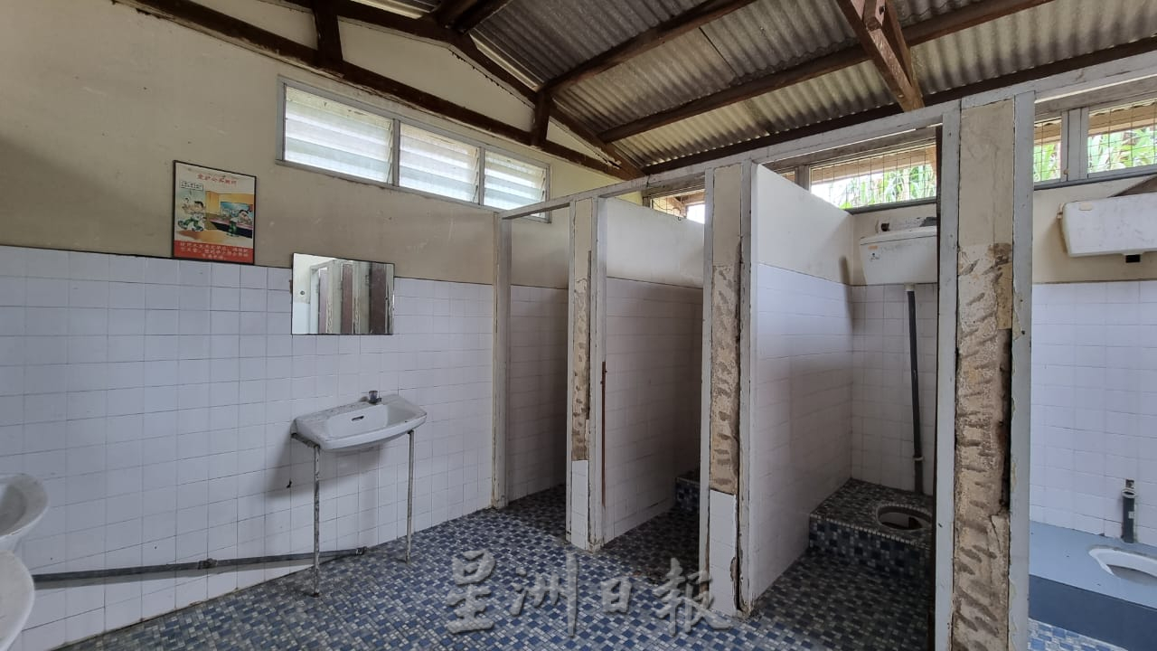 获陆兆福拨款逾4万 芭蕾新村华小修4厕所