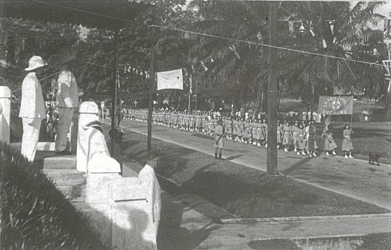 蔡羽／万人空巷的加冕周