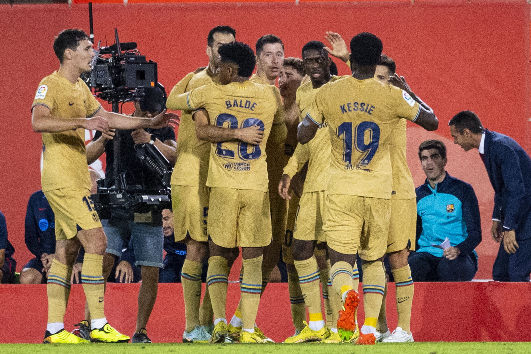 西甲|遭奥萨苏纳逼平终止9连胜  皇马痛失榜首宝座