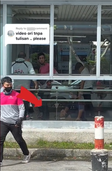 视频 | 排队买快餐惊见男子背包·女子:里面全是刀子!