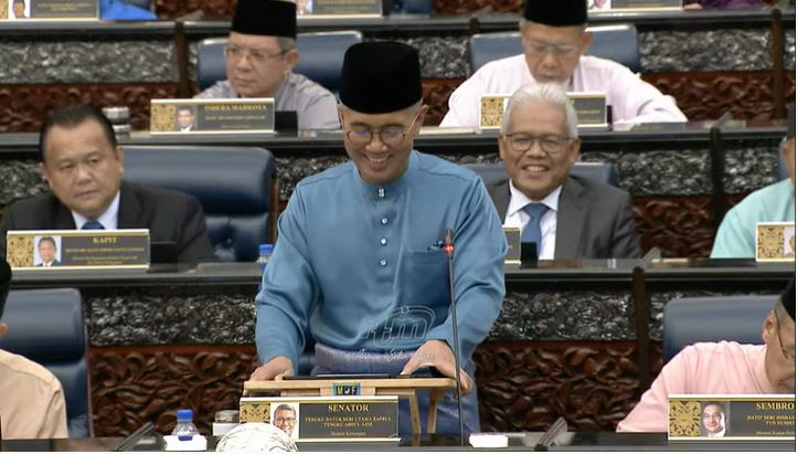 财长宣布提升5所监狱 议员高喊:“加影监狱呢?”