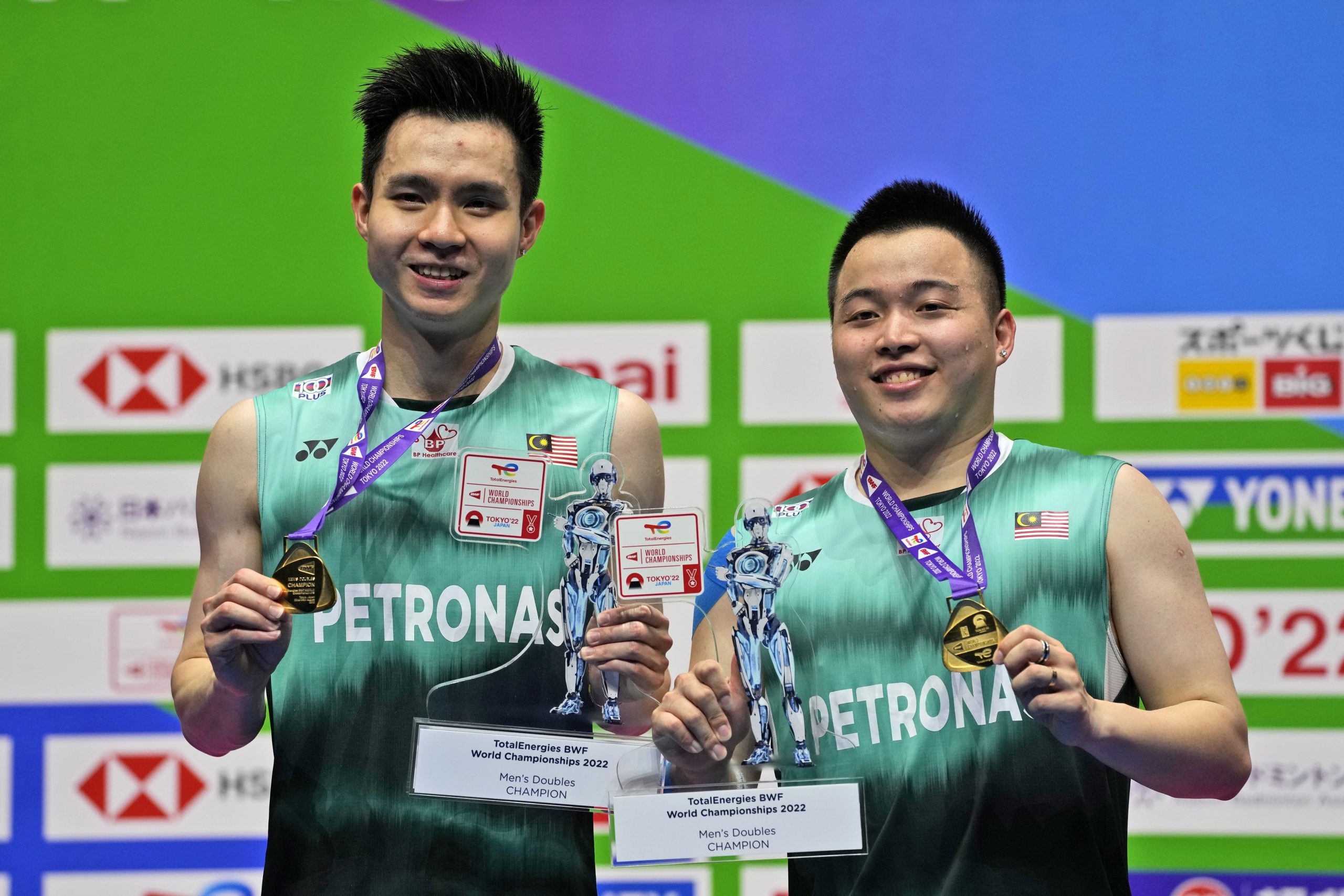 财长拨款3亿发展体育·提到谢定峰苏伟译!