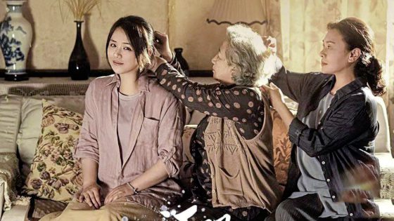 邱佳馨/《江照黎明》深陷沼泽的女性,还能见到黎明吗?