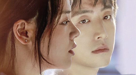 邱佳馨/《江照黎明》深陷沼泽的女性,还能见到黎明吗?