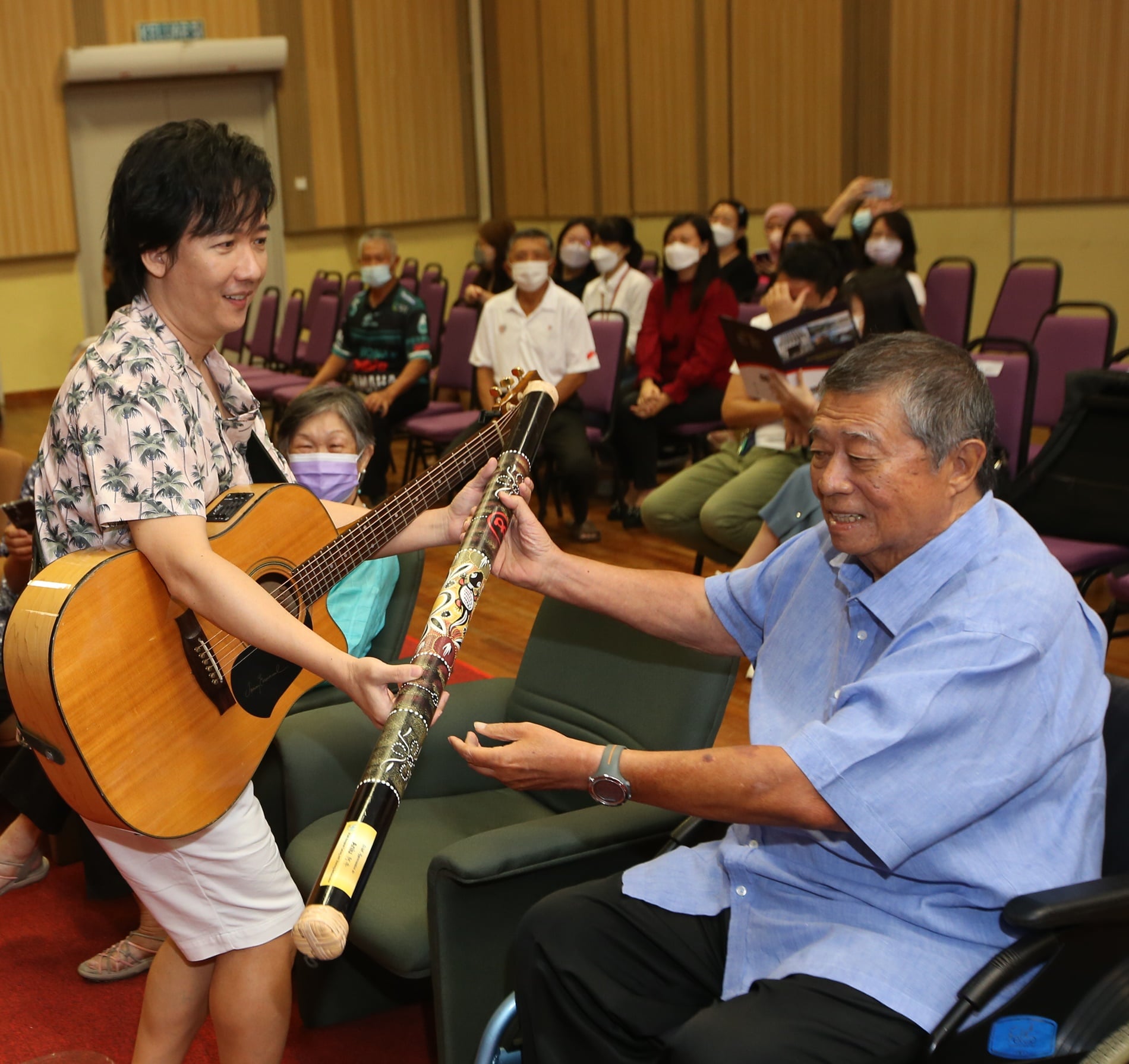 阿牛无酬为拉曼筹款 挑战唱跳歌曲“洗耻”