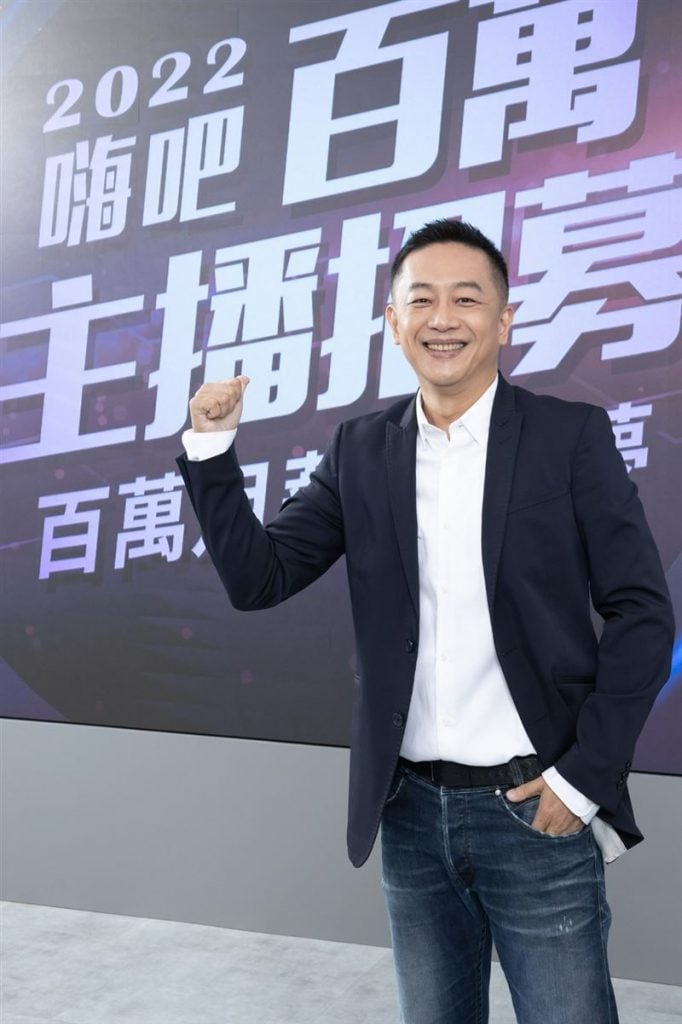 陈昭荣夜伴熟女被拍 认了已离婚多年