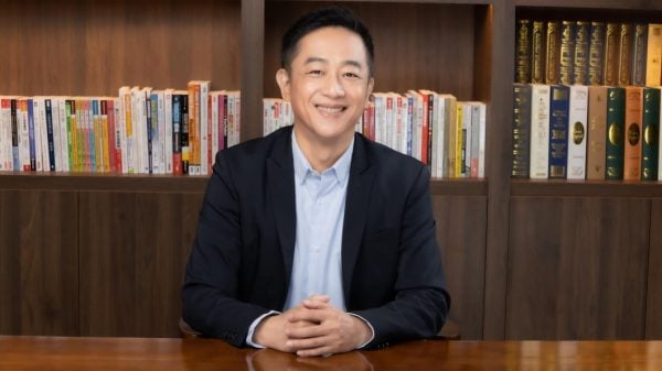 陈昭荣夜伴熟女被拍 认了已离婚多年