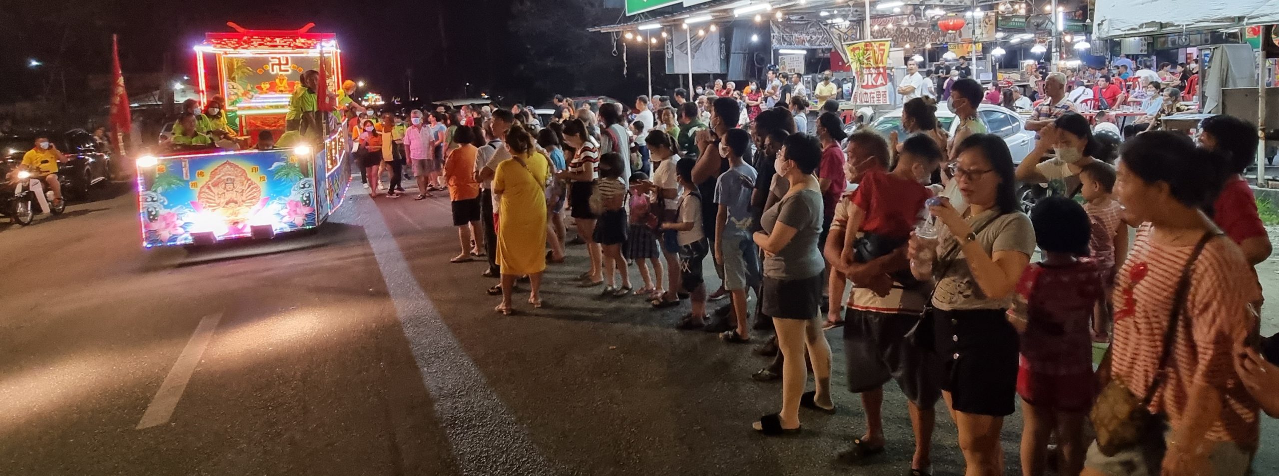 青屋区斗姥宫九皇大帝花车出游情况热闹