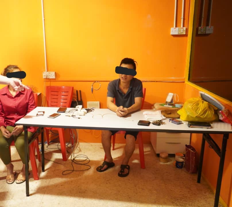 餐馆房间便非法网赌窝·警突击捕7名男女