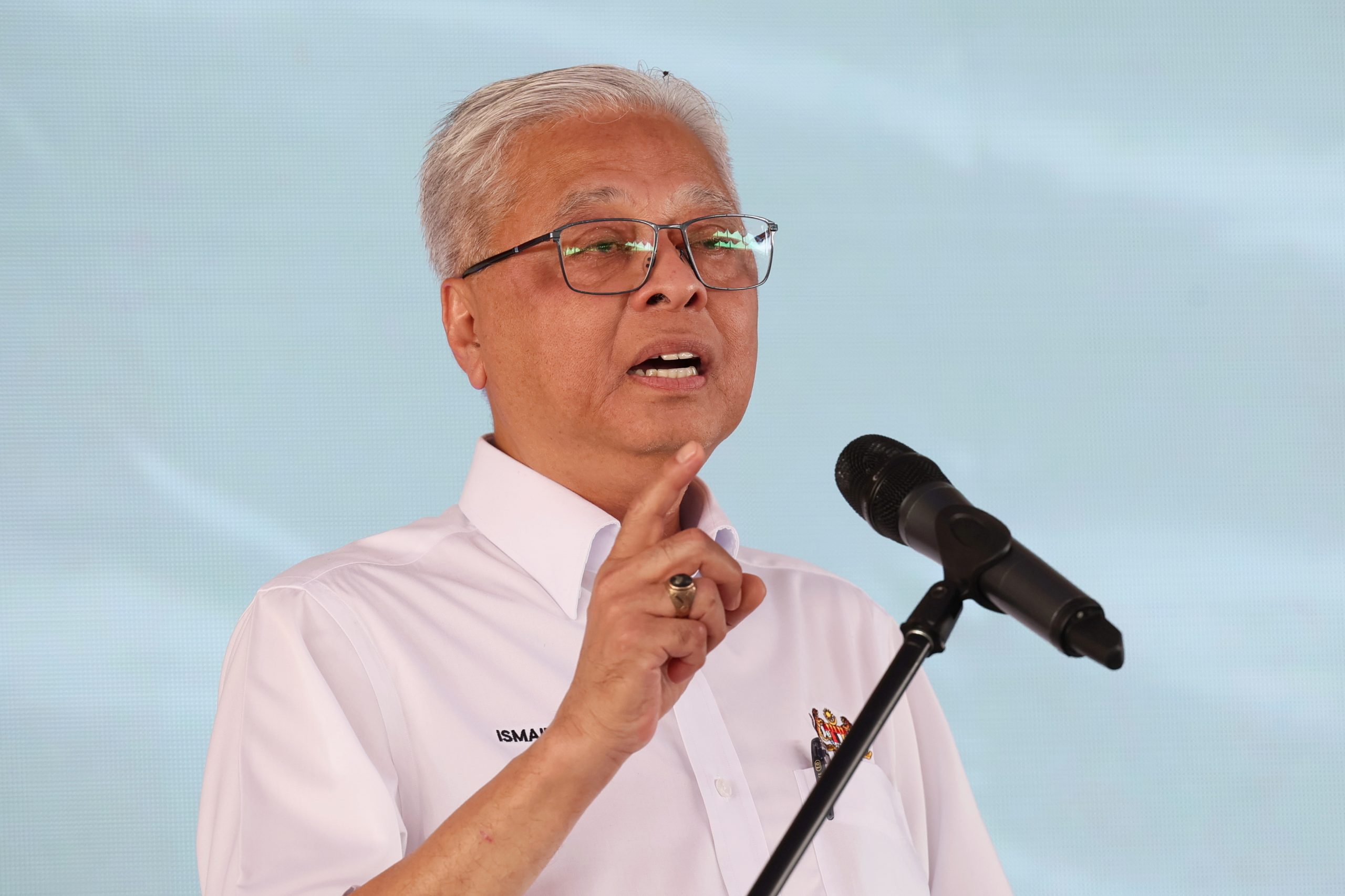 首相：反对党作出不领薪水的承诺，并不是人民想要的东西。