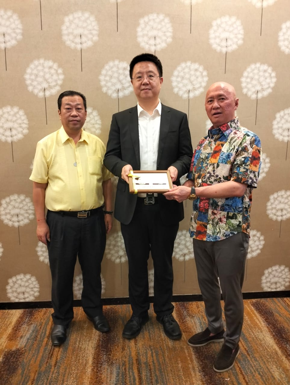 马中文化艺术协会 2022 年改选  古润金蝉联会长职