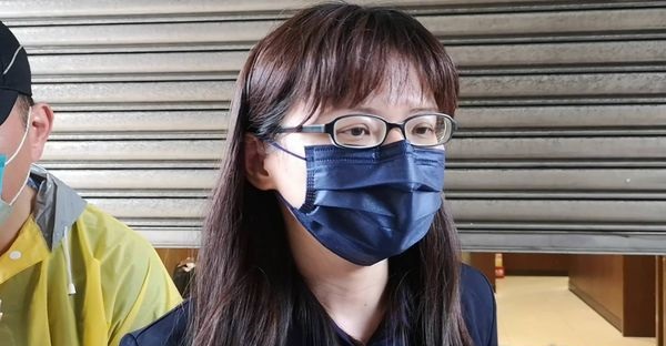 马女大生在台遇害案/父母雨中哀伤离去 待法研所鉴定出炉