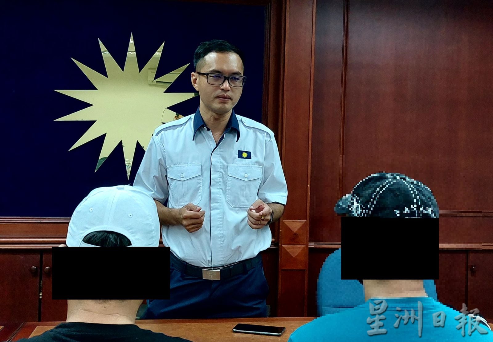 (全国版)两名青年被骗出国培训,实则被卖当猪仔