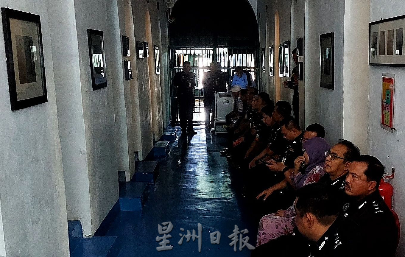 (古城封面主文)卡松诺丁建议安排有纪律问题的学生到监狱博物馆参观