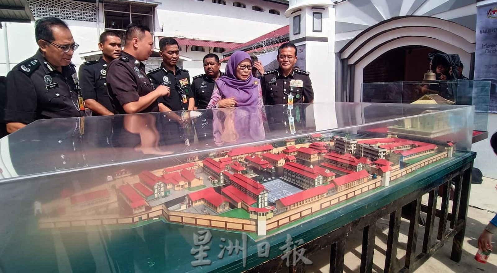 (古城封面主文)卡松诺丁建议安排有纪律问题的学生到监狱博物馆参观