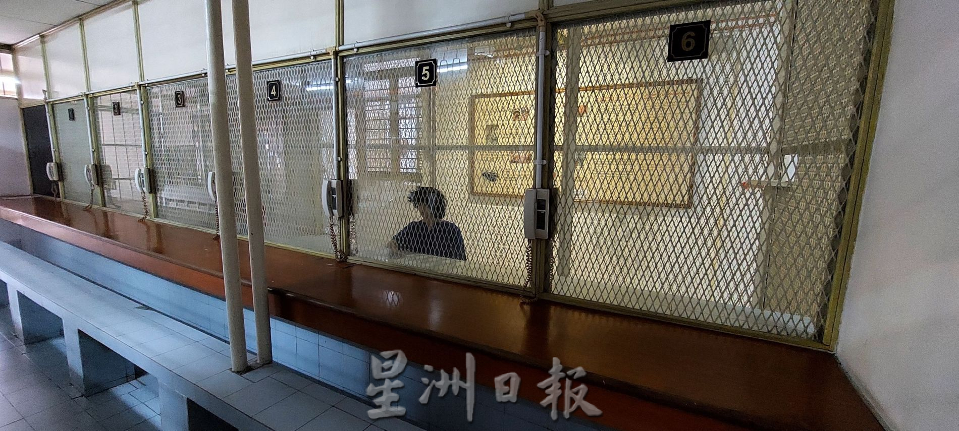 (古城封面主文)卡松诺丁建议安排有纪律问题的学生到监狱博物馆参观