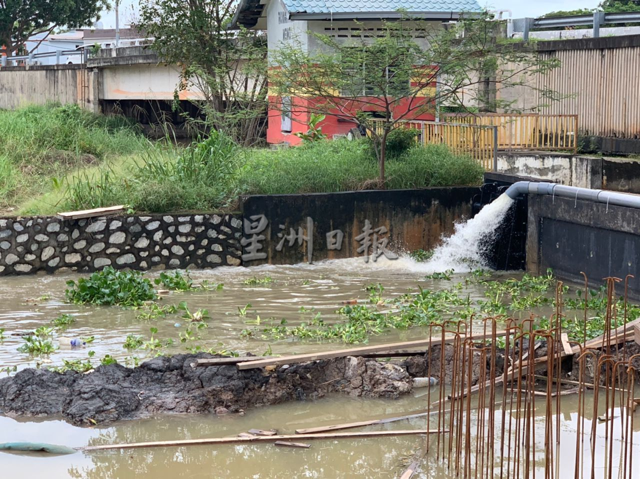 (古城封面副文)玛琳3治水计划进展缓慢 居协促市议会下令24小时赶工