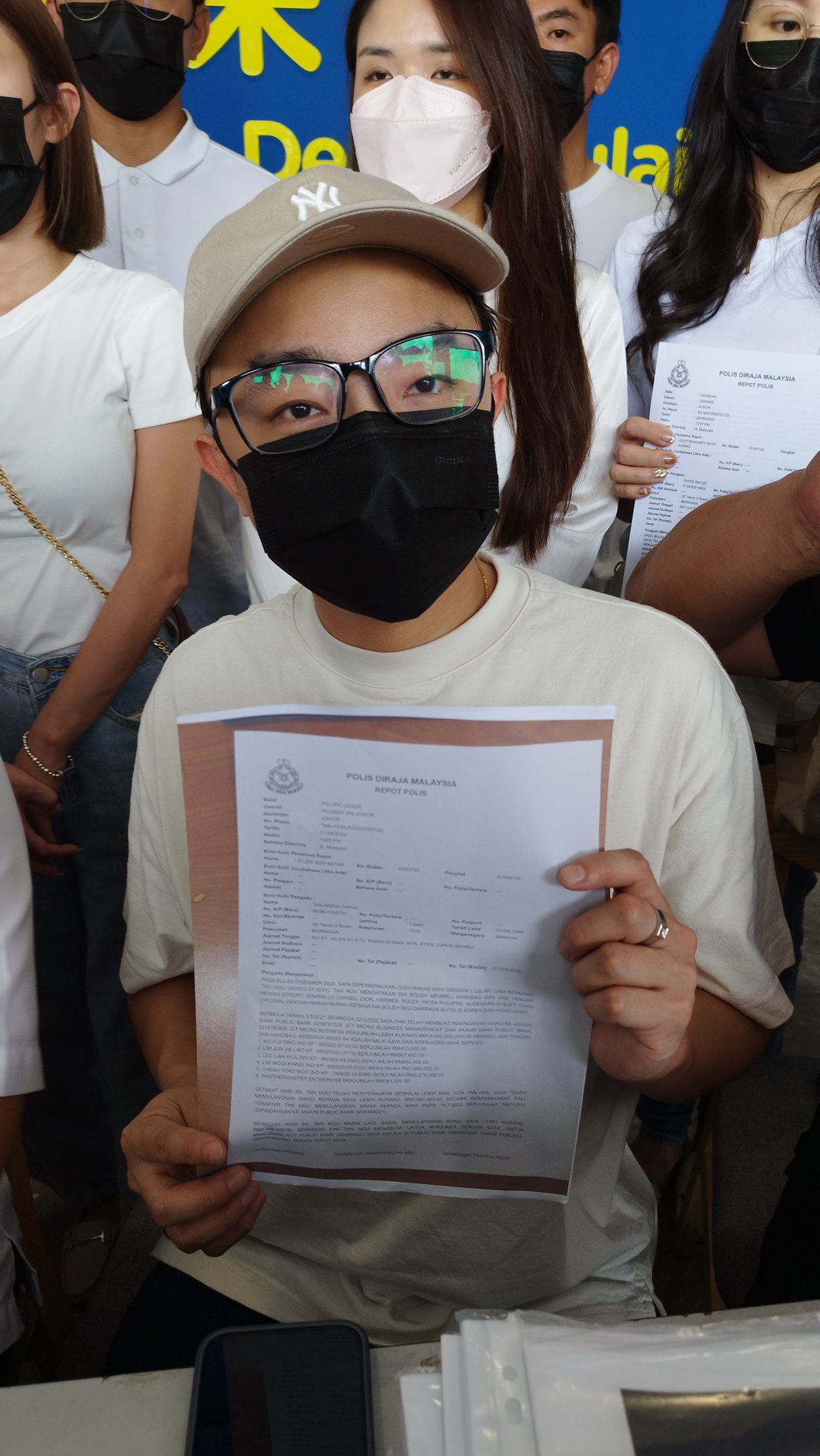 (未签发)国:新闻:华男招揽本地网络代购商集结生意,2年来拖欠总金额高达逾4000万令吉