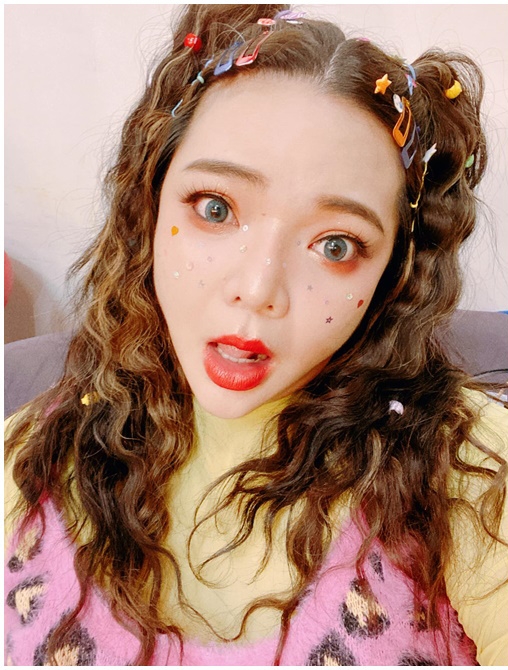 PO女儿萌照被呛“去照镜子”小甜甜高EQ反击酸民