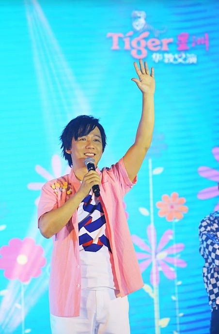 Tiger星洲华教义演｜谢采妘确诊阿牛救场 全场观众乐翻天