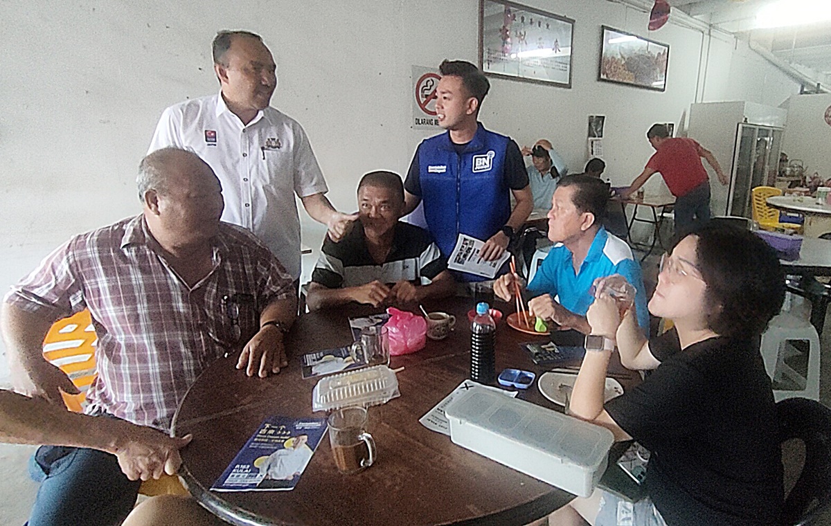 13/11见报∕我们∕各族助选团