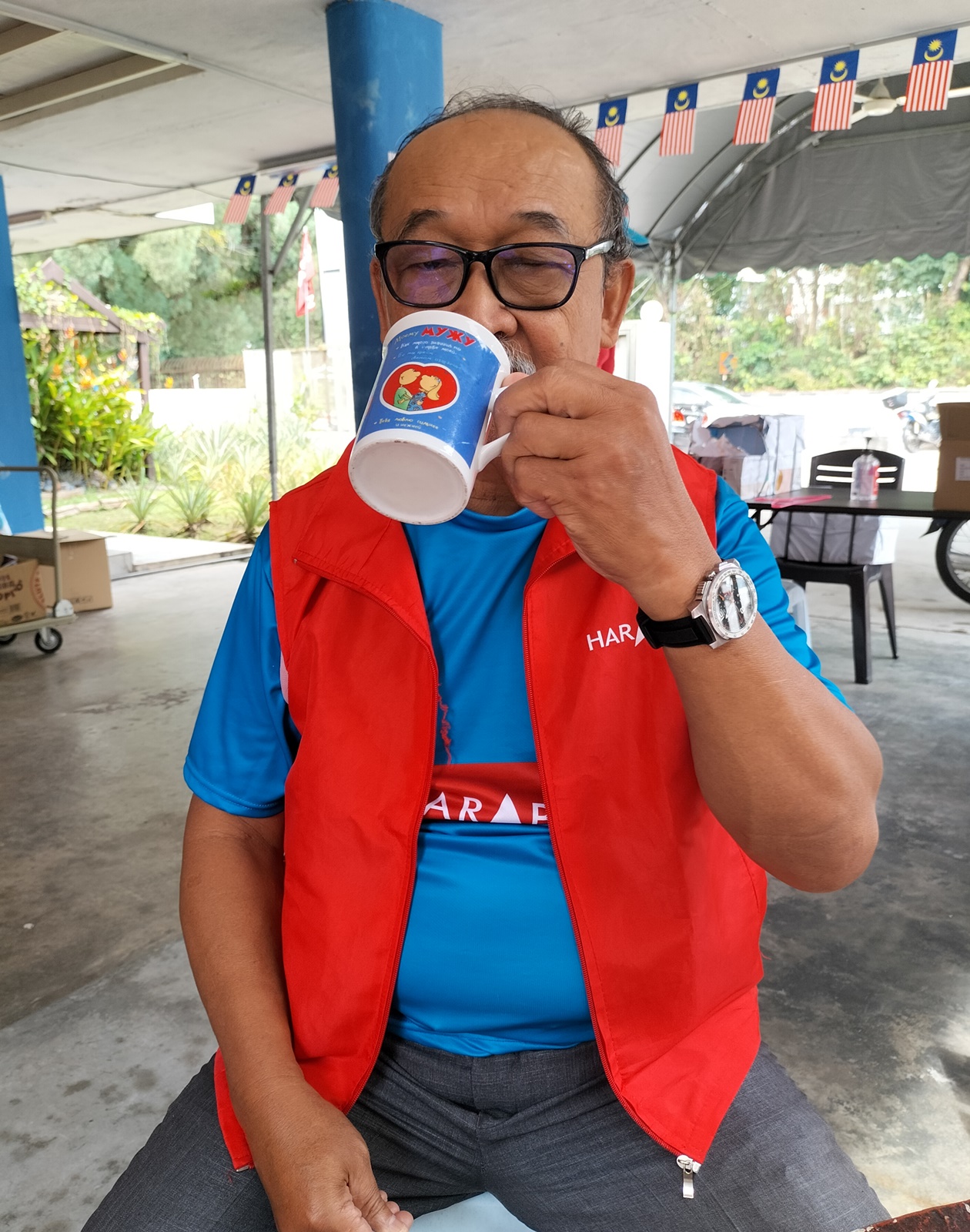 20/11见报∕我们∕大选落幕了，友谊延续着