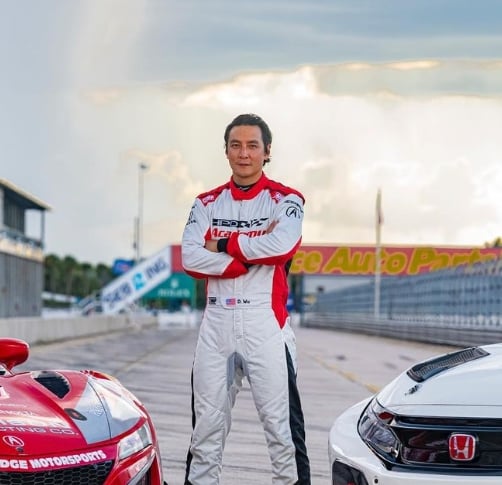 48岁吴彦祖领奖 “死亡视角”近照曝光