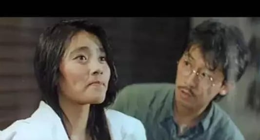 55岁倪淑君惊喜现身金马  身材窈窕如少女