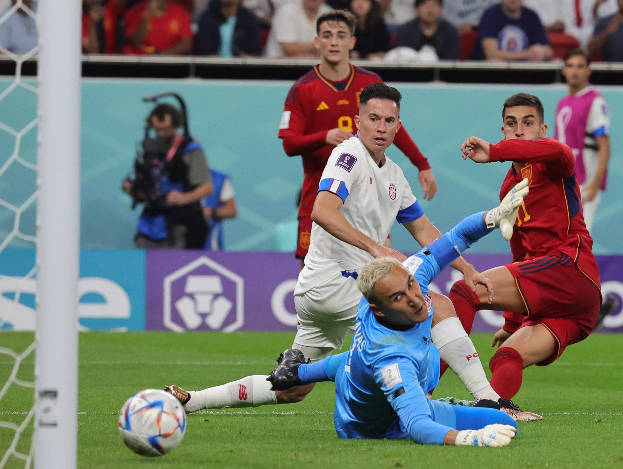 7弹轰哥军创队史最大胜利 西班牙终破首轮不胜魔咒