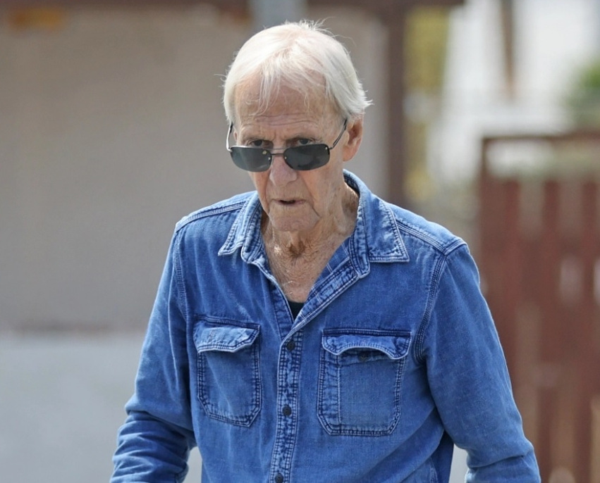 83岁“鳄鱼先生” 无法长肉 体脂剩0%