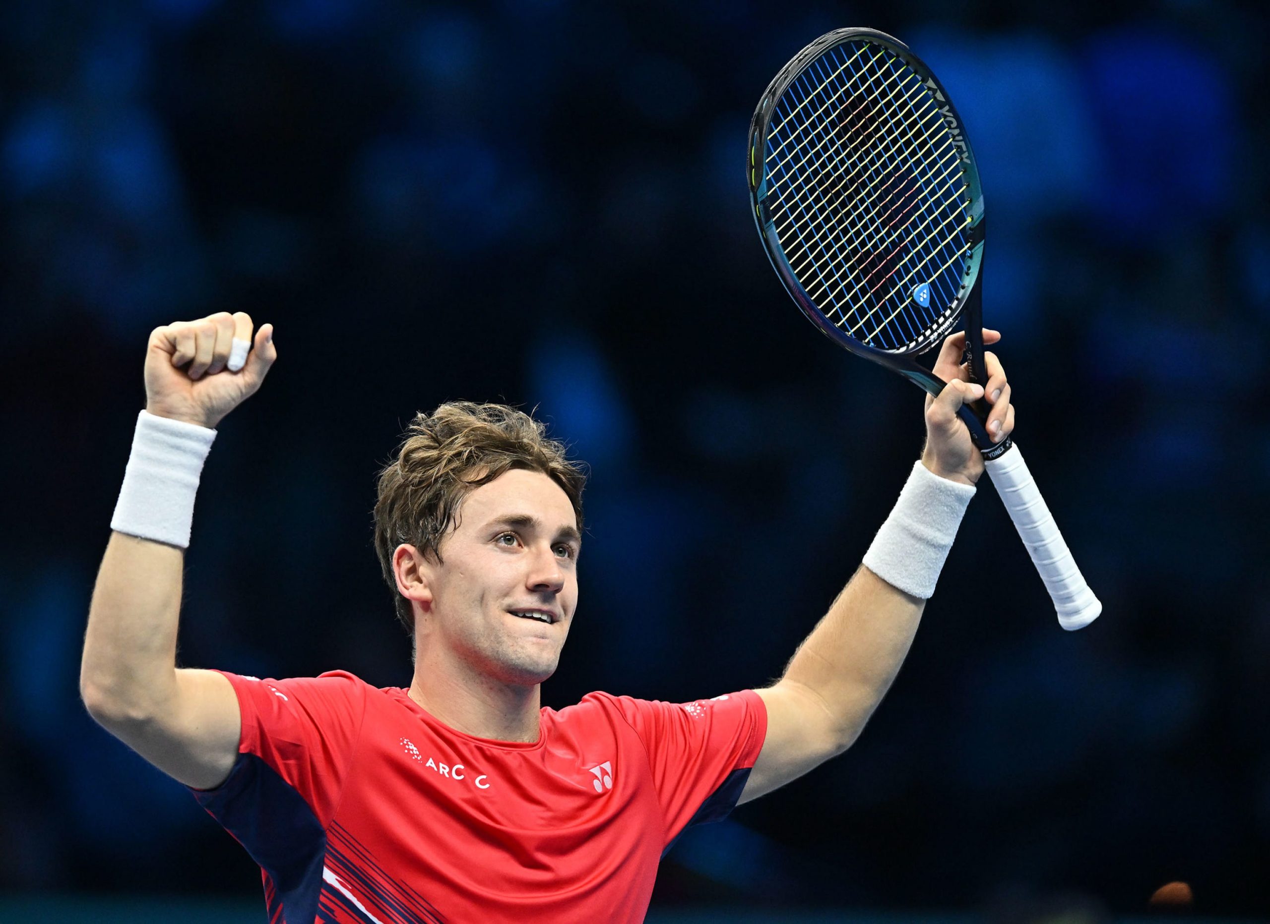 ATP年终总决赛|双抢七擒弗里茨闯决赛 佐科6冠王在望