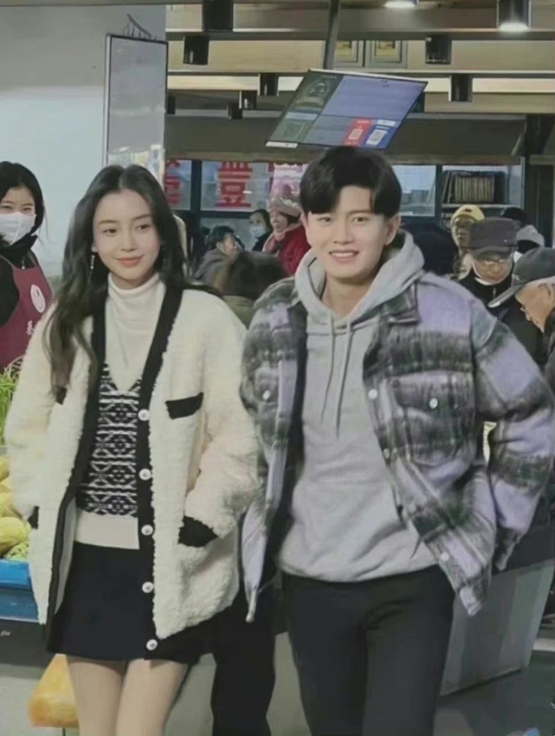 《暮色心约》任嘉伦坐一番 Baby粉丝不满拒宣传