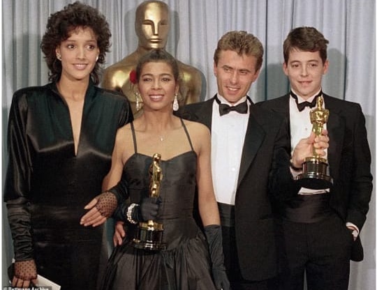 《闪舞》主唱艾琳卡拉逝世 　终年63岁